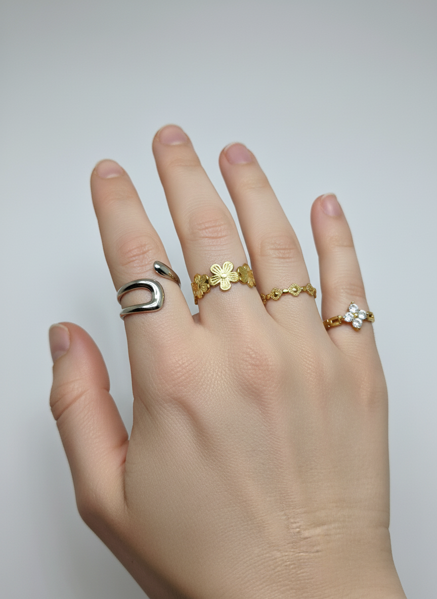 Four-Piece Ring Set – 18K Gold Plated
