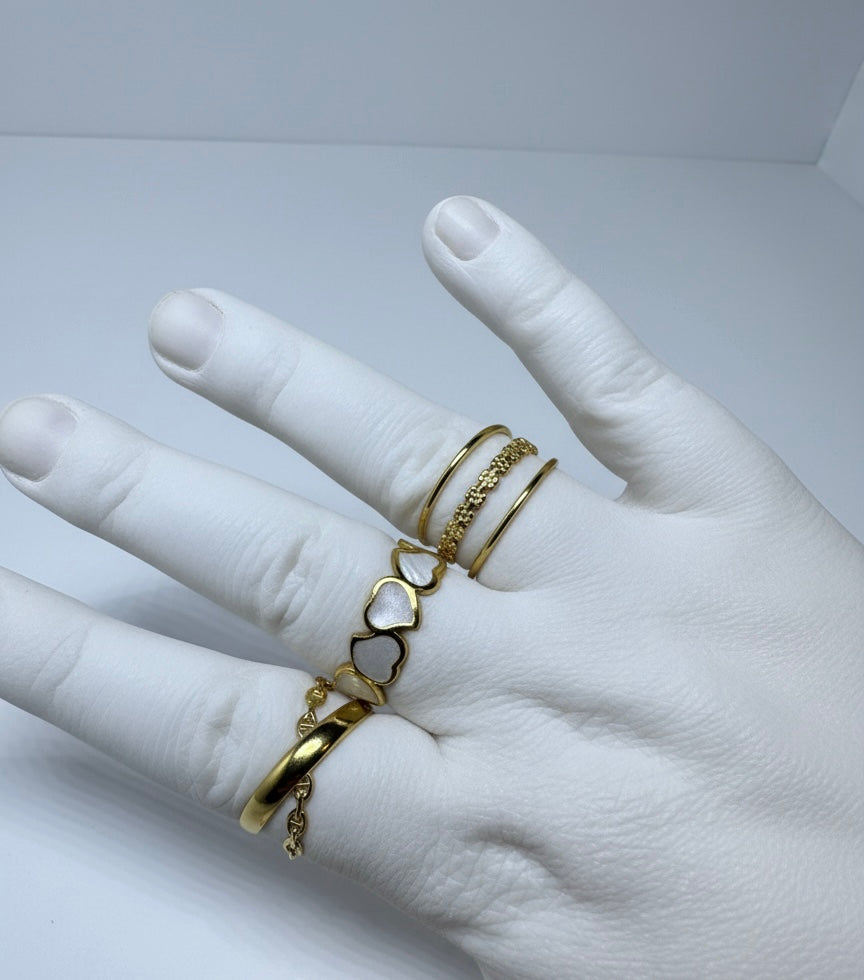 Three-Piece Heart Ring Set – 18K Gold Plated