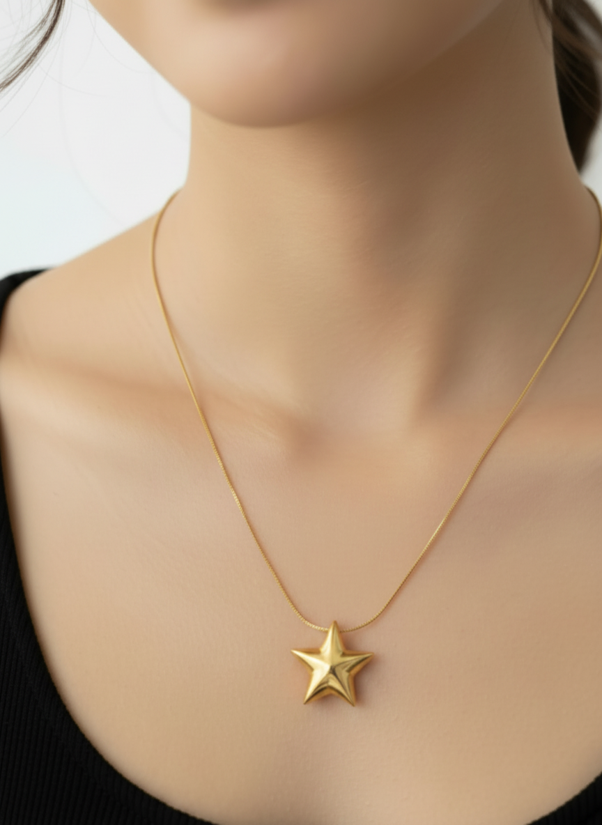 Star Pendant Necklace – 18K Gold Plated