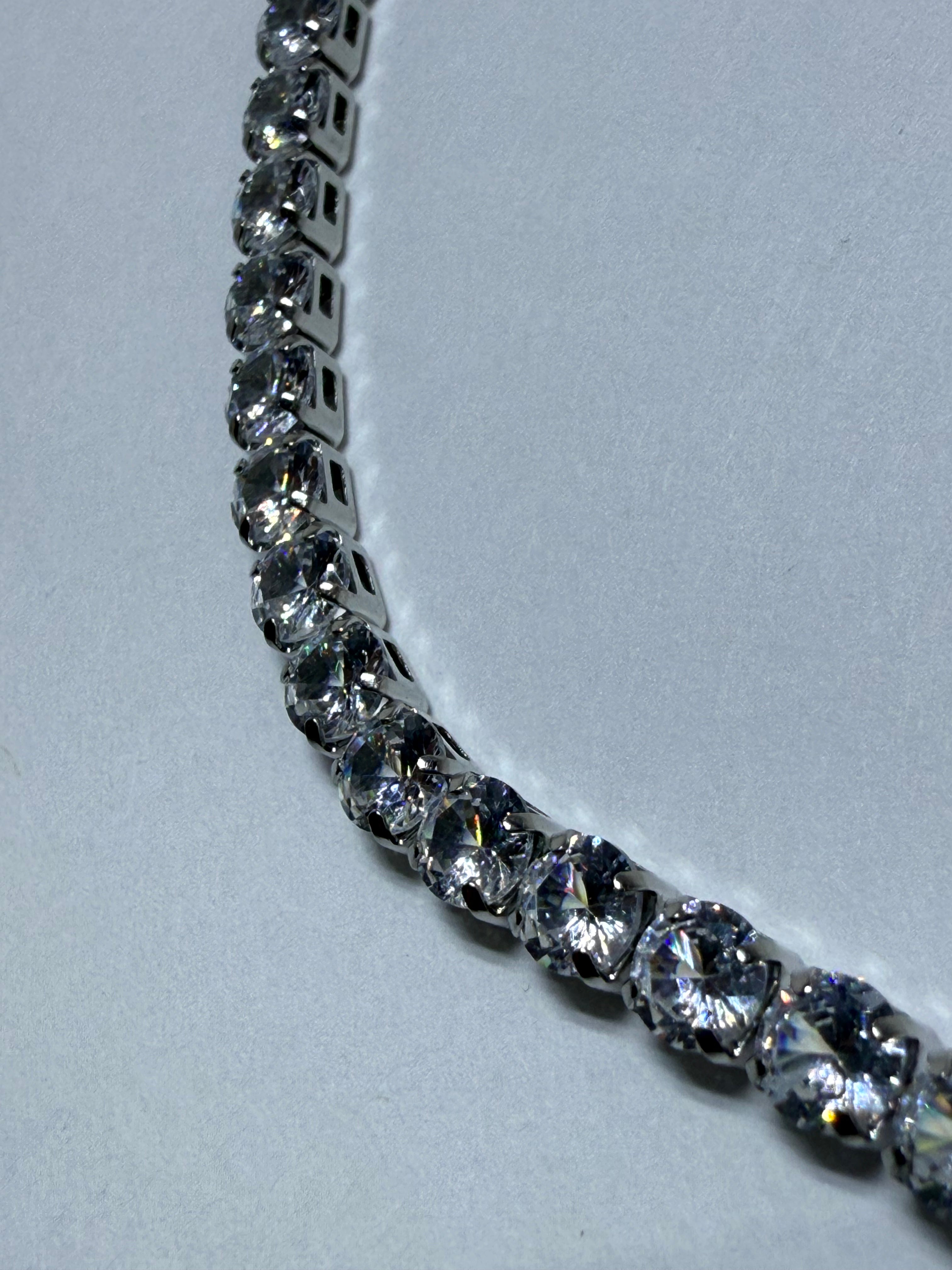 Tennis Bracelet – 18K White Gold Plated