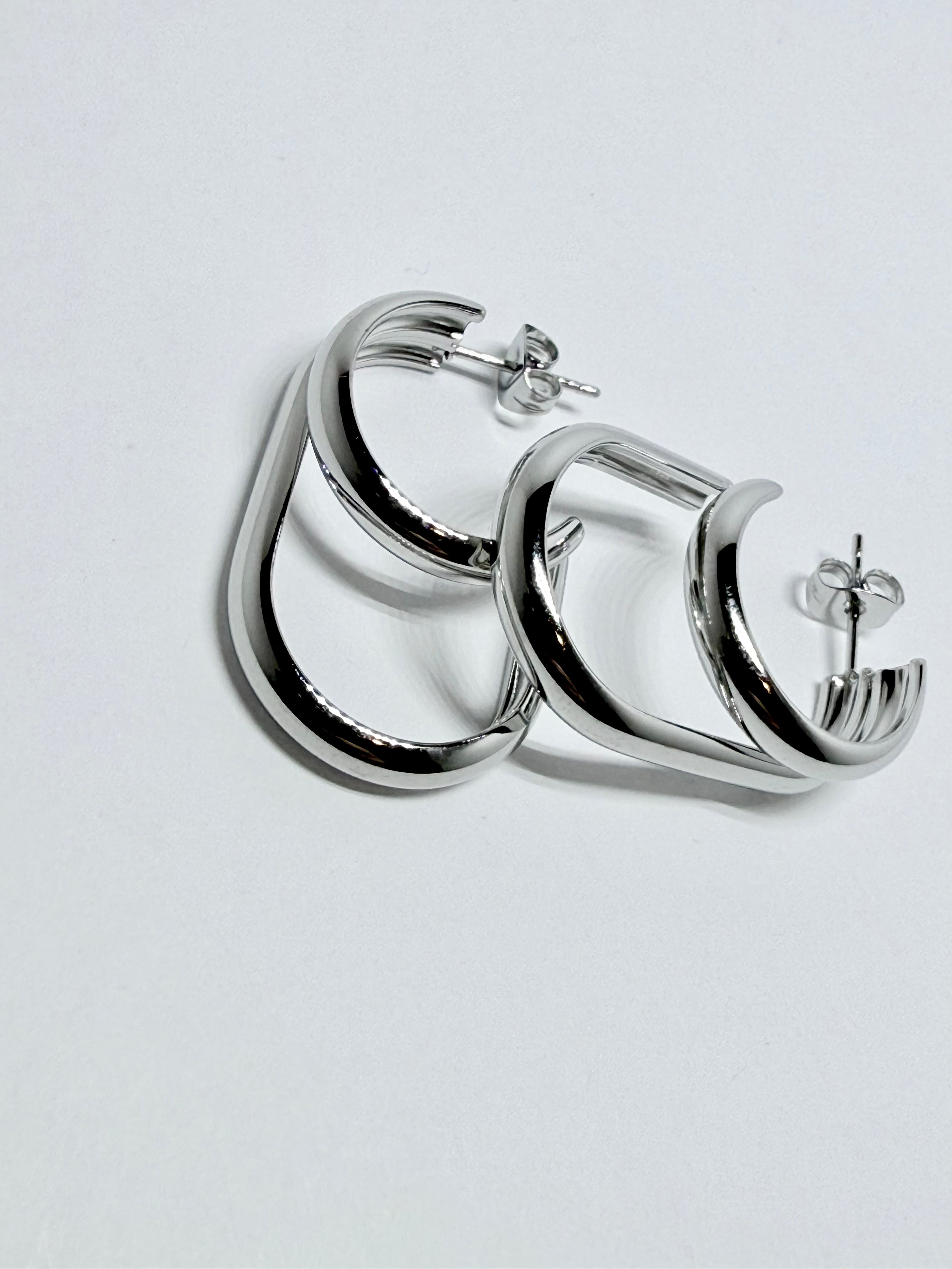 Geometric Layered Earrings – 18K White Gold Plated